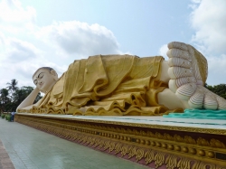 le bouddha à Bagon