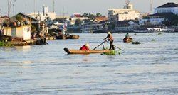 les petites jonques à Chau Doc