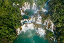 Cao Bang - l'Est avec des mythes, L'Ouest à flanc de colline