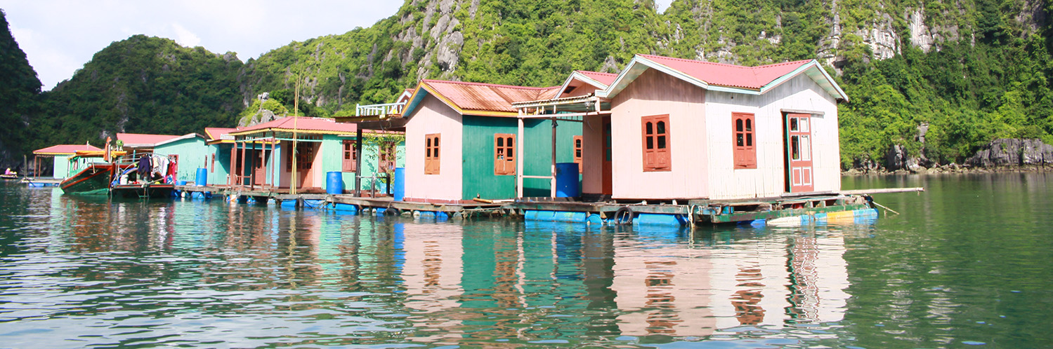 les maisons du village flottant Vung Vieng