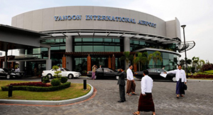 vous attérissez à l'aéroport de Yangon le premier jour