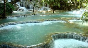 La chute d'eau de Kuang Si