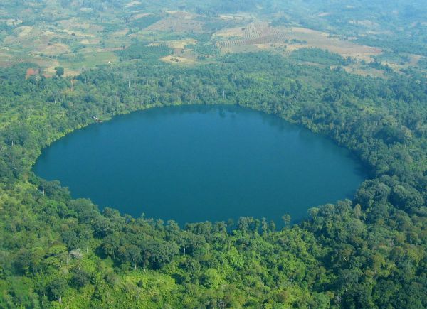 Lac de Yeak Lom