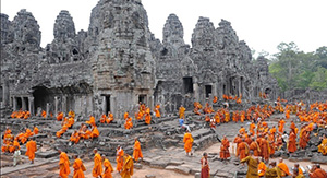 Bonzes au temples d'Angkor à Siem Reap