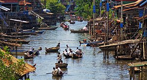Village flottant à Tonlé Sap