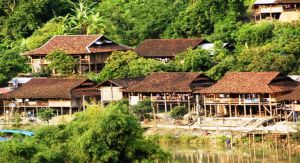 Village Pac Ngoi - Ba Be