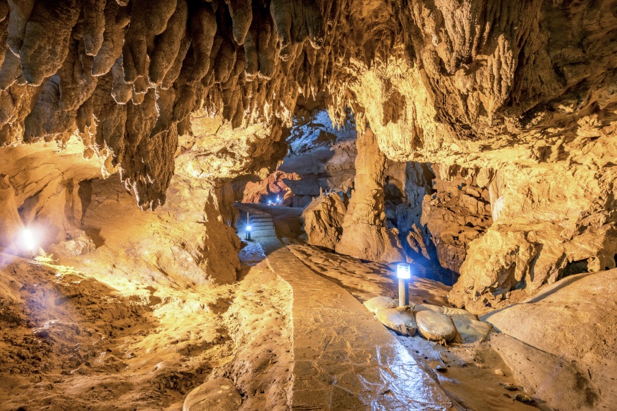 cao bang vietnam - grotte nguom ngao