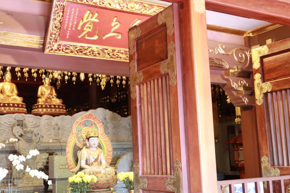 pagode de minh thanh - statue