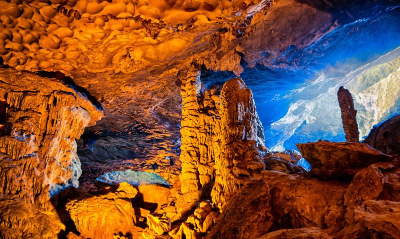 baie d ha long grotte surprise